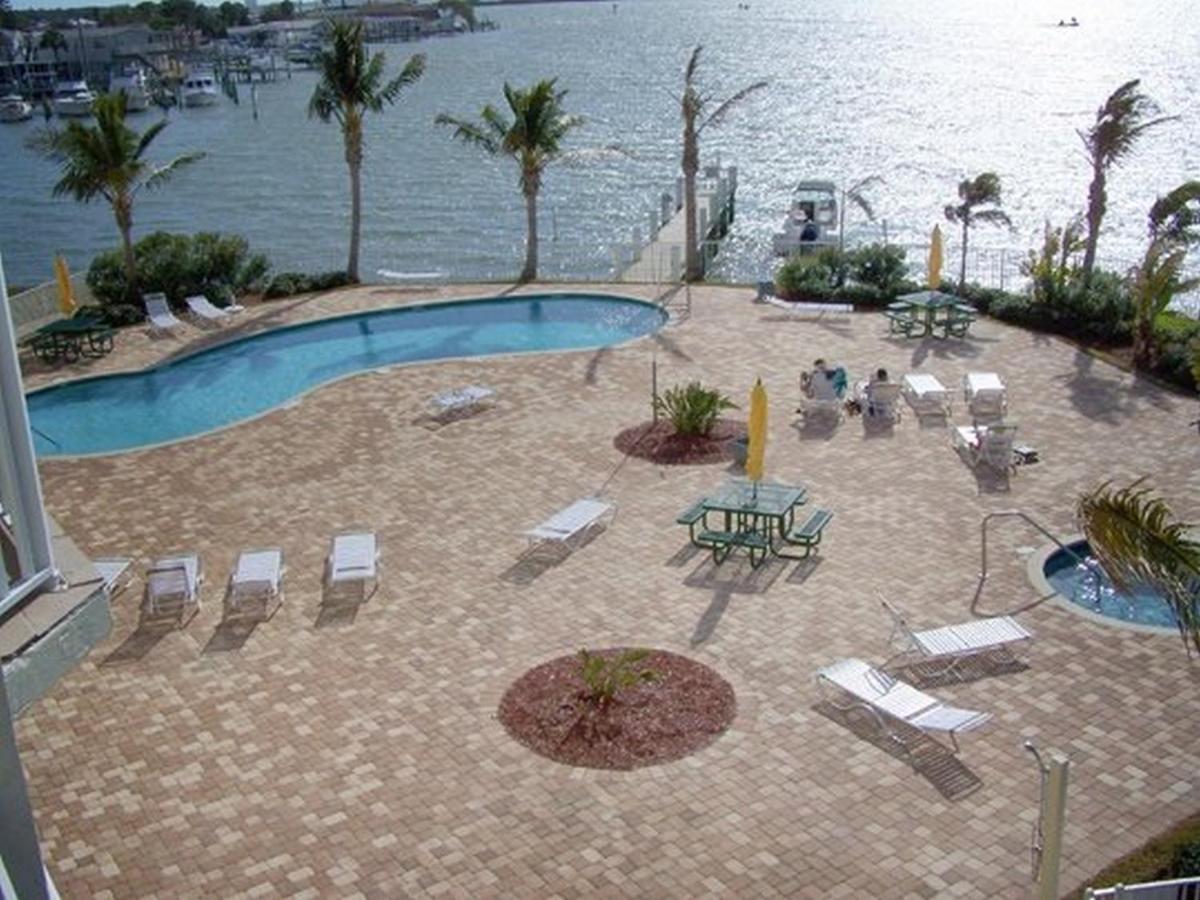 Boca Ciega Resort By Travel Resort Services Сейнт Питърсбърг Екстериор снимка